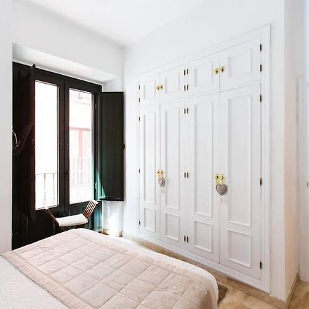 Cheap & Chic In The Center Of Sevilla Екстер'єр фото