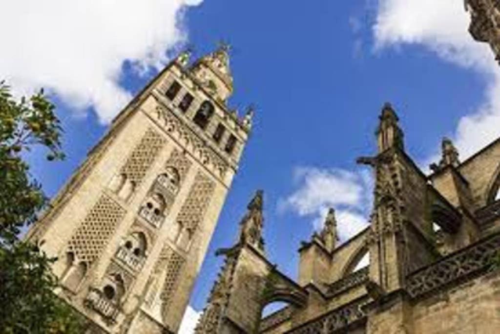 Cheap & Chic In The Center Of Sevilla Екстер'єр фото