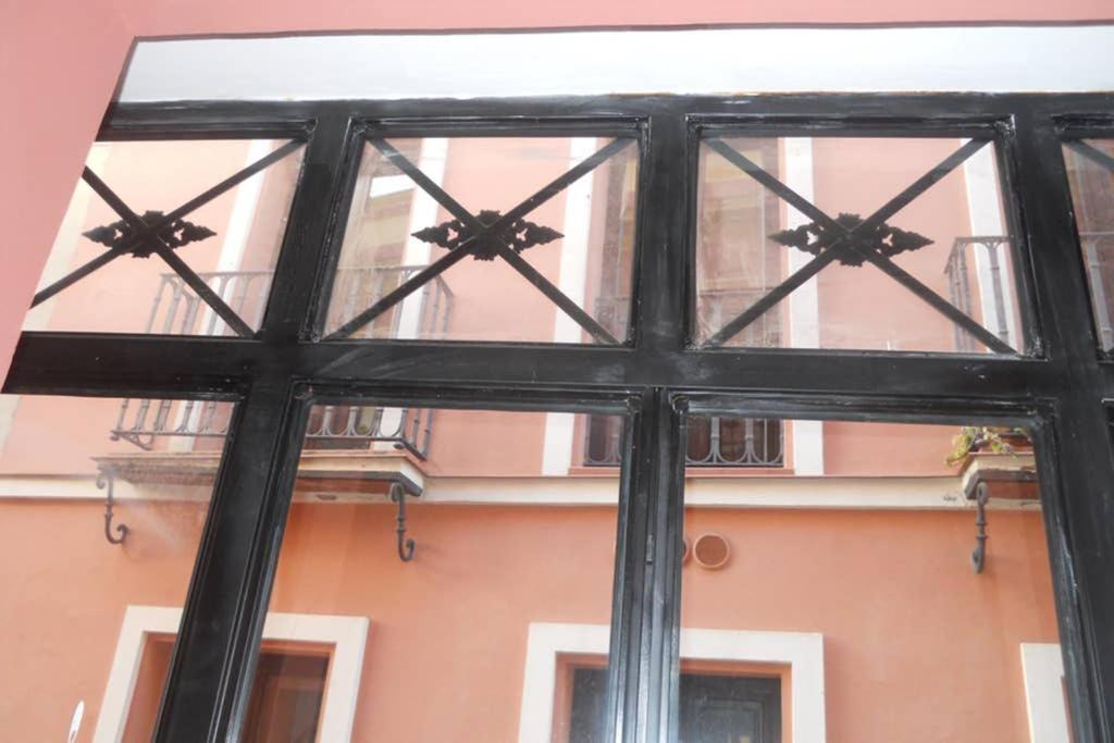 Cheap & Chic In The Center Of Sevilla Екстер'єр фото